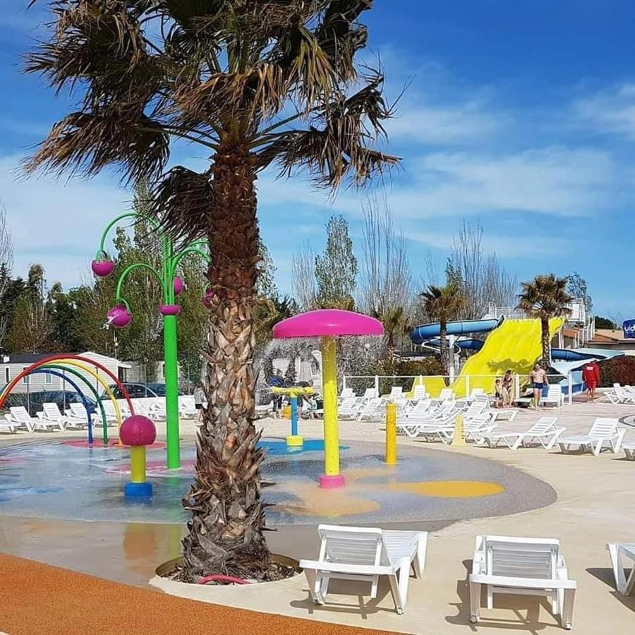 Mobilhome Vias Plage Dans Camping Luaran gambar