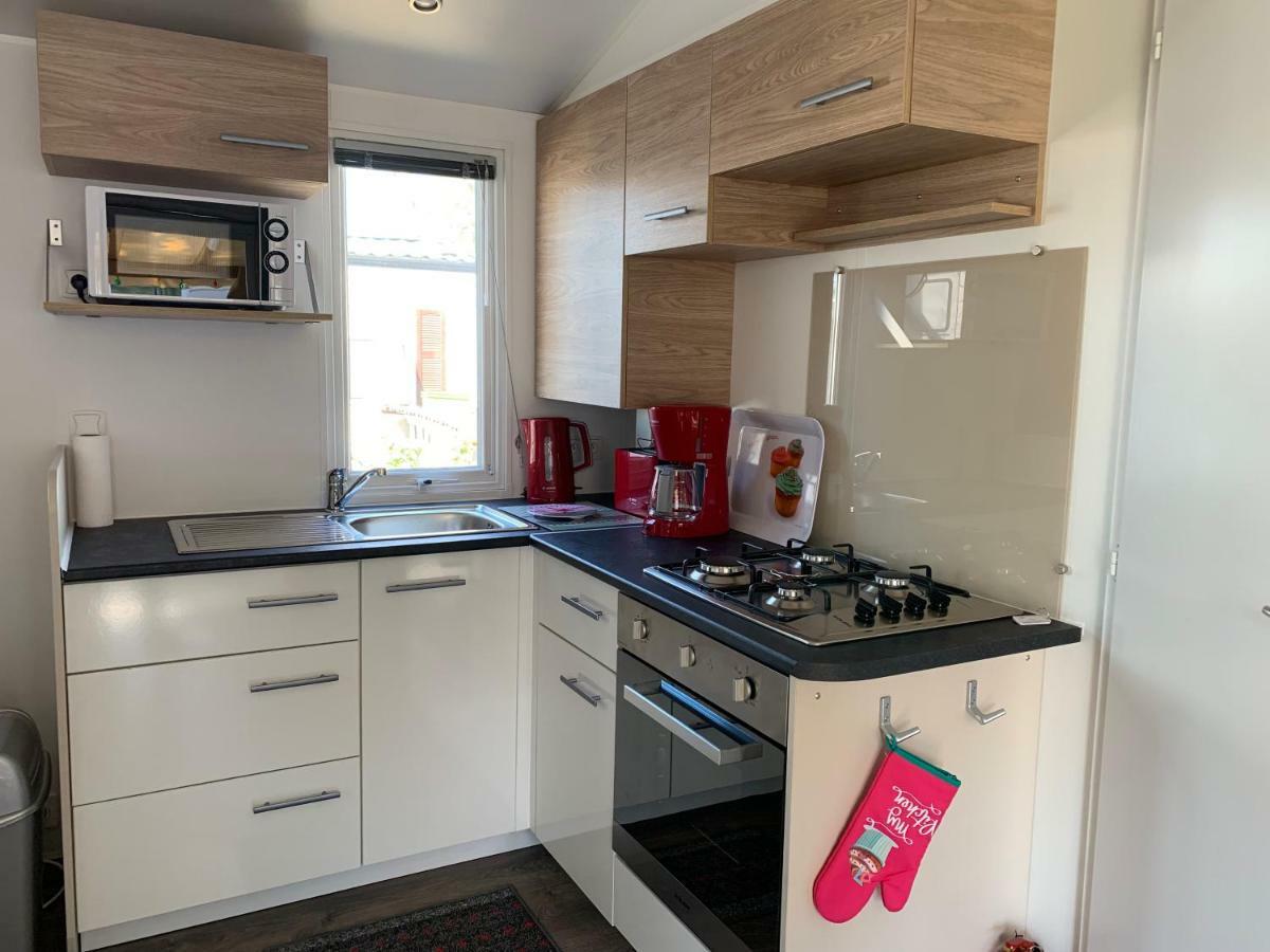 Mobilhome Vias Plage Dans Camping Luaran gambar
